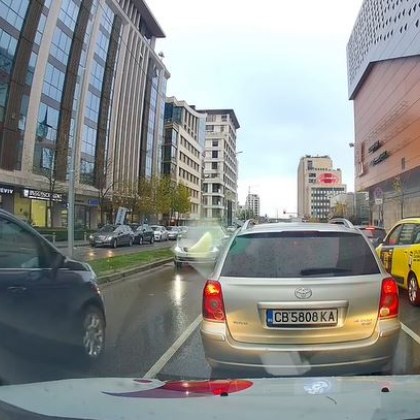 Шофьор в София бе наказан от колеги на пътя за