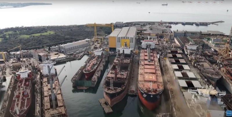Яхта на Путин е на ремонт в корабостроителница в страна от НАТО