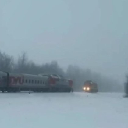 В Уляновска област на Руската федерация пътнически влак се сблъска