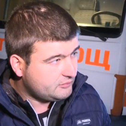 Мъж, помогнал на децата от катастрофиралия автобус: Бяха много изплашени