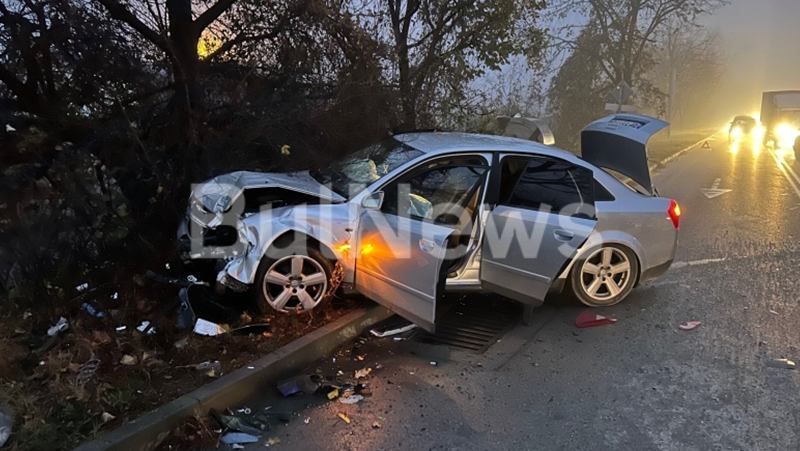 Тежка катастрофа блокира възлов булевард във Враца СНИМКИ