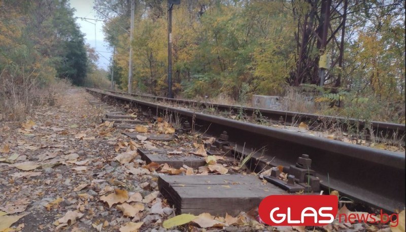 Влак помете камион в Пловдивско
