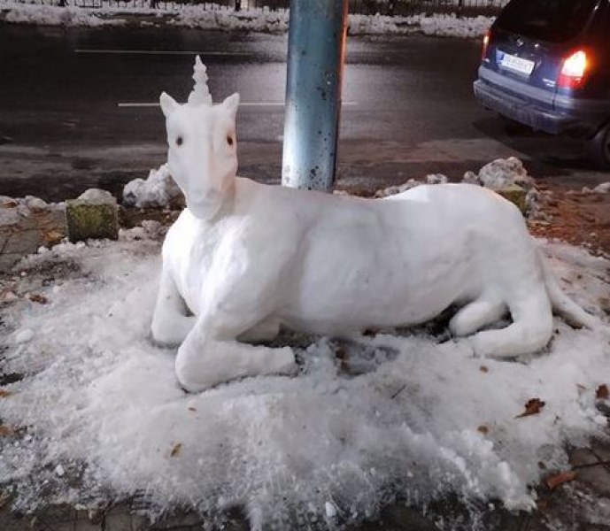 Пловдивски скулптор се развихри след първия сняг СНИМКИ