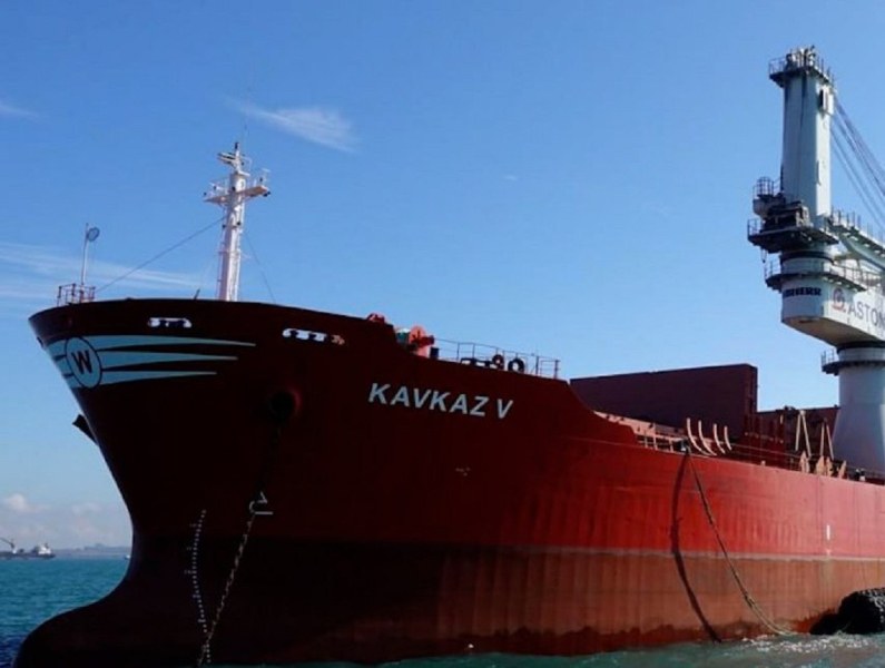Три кораба се сблъскаха на Керченския проток заради мегабурята