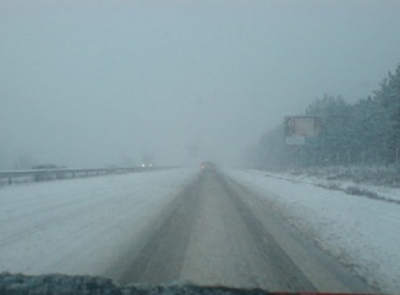Снежната обстановка в България през последните дни, която затвори редица