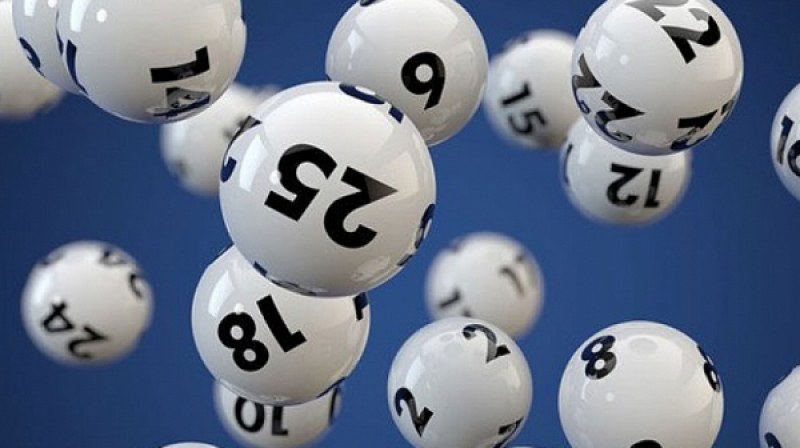 Мъж спечели от лотарията след грешка на продавач
