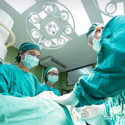 Трима българи нуждаещи се от животоспасяваща трансплантация получиха втори шанс
