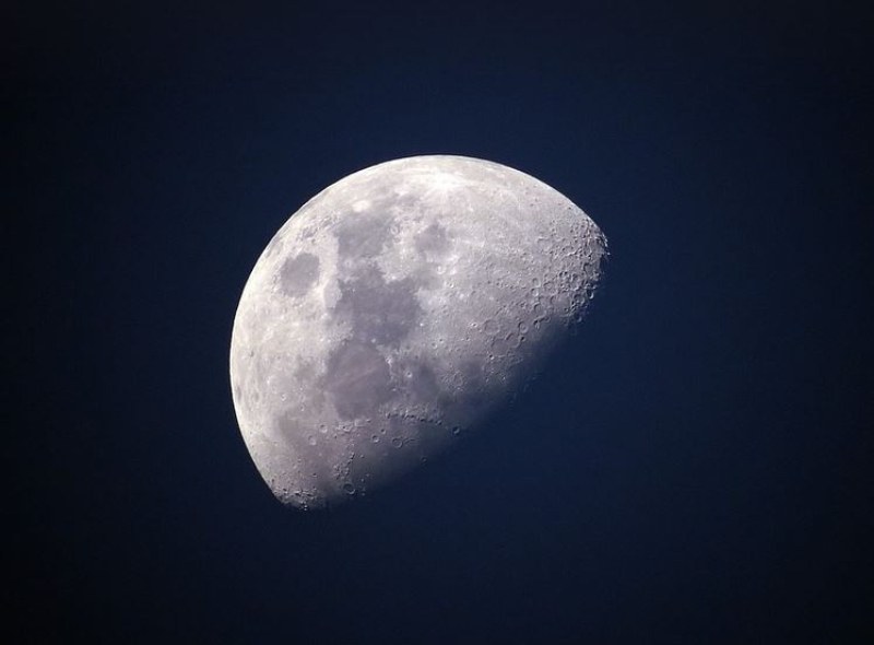 След 51 години: САЩ обявиха кога кацат отново на Луната