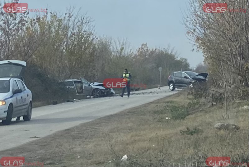35-годишен водач е в болница след катастрофата край Строево