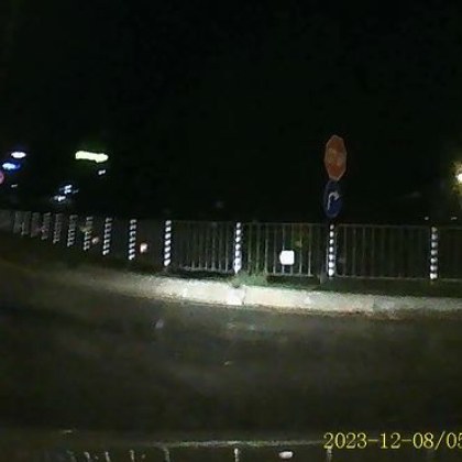 Шофьор беше отнесен във Варна, издирва беглеца ВИДЕО