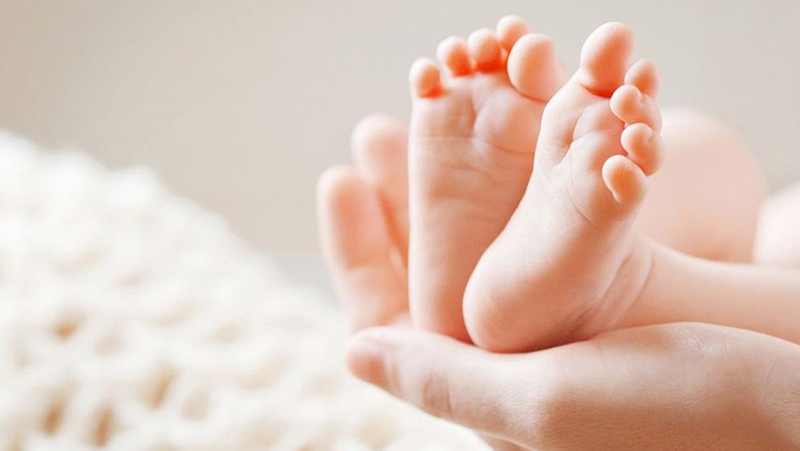 Откриха тяло на новородено бебе пред сграда във великобританския град Ипсуич, съобщава