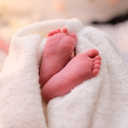 Бебе на седем месеца е починало от морбили в Румъния