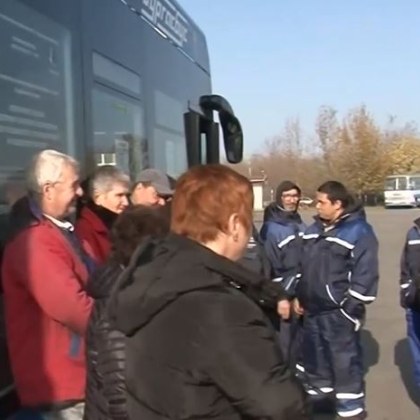 Служители на градския транспорт излизат на протест