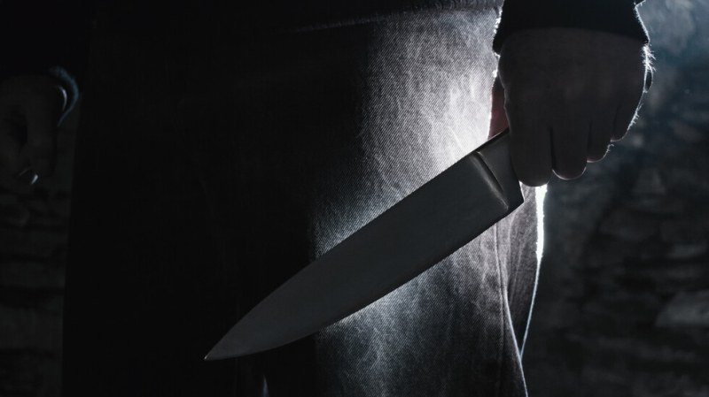 12-годишна ученичка заплаши учител с нож при очевиден опит за