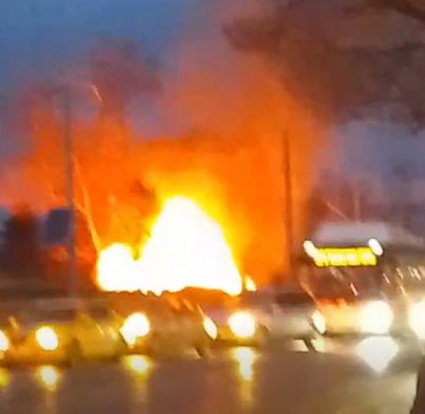 Пожар в София! Гъст дим се издига над столицата СНИМКИ