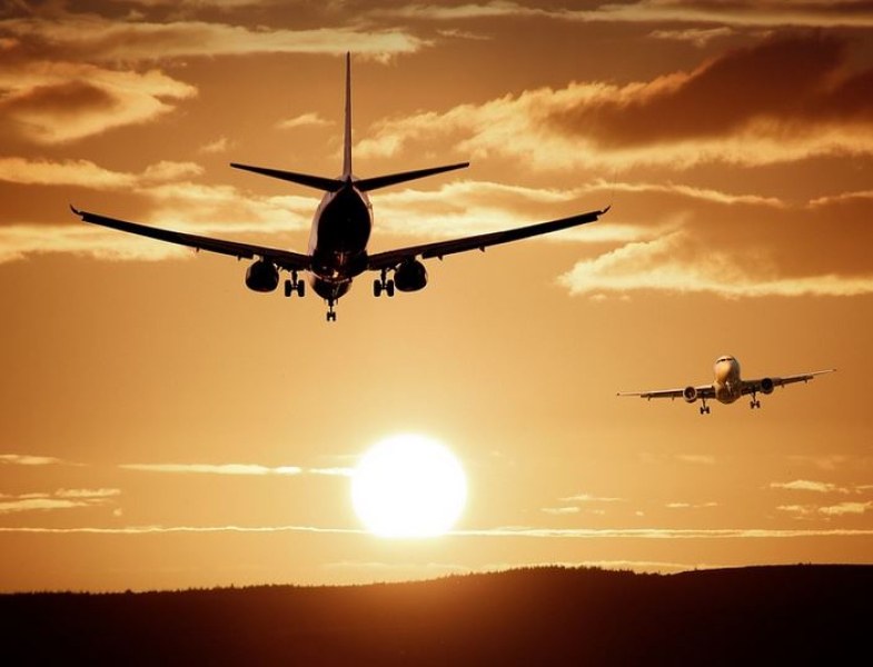 Налагат екологичен данък на пътуващите по въздух