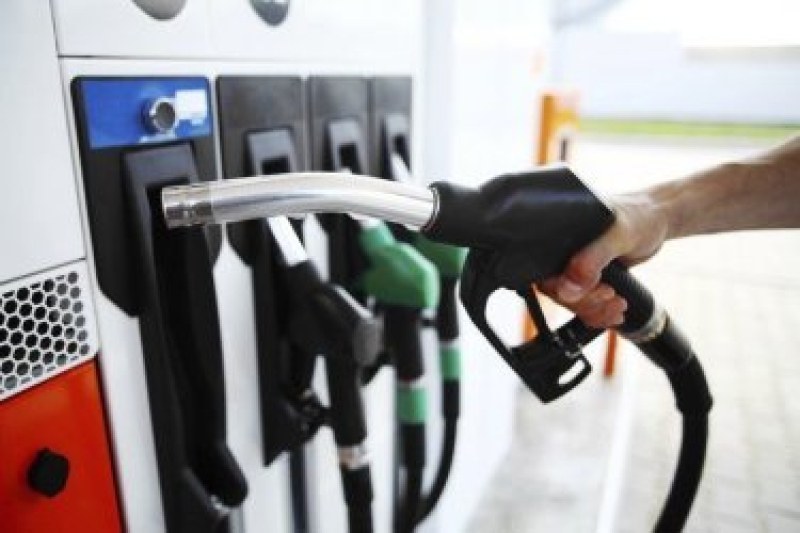Спад в цените на горивата
