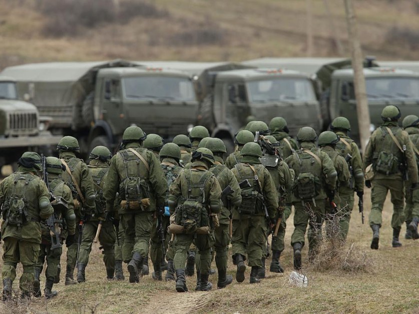 Киев ще призове заминалите в чужбина украинци на военна служба