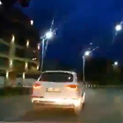 Опасно шофиране в Пловдив за малко да доведе от инцидент Водач