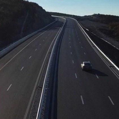 Участъкът между Каспичан и Невша от автомагистрала   Хемус  в двете посоки ще бъде затворен за движение