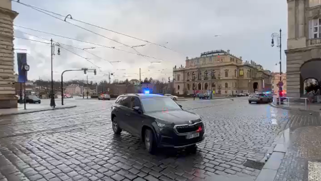 Чешката полиция съобщи днес за няколко убити и десетки ранени