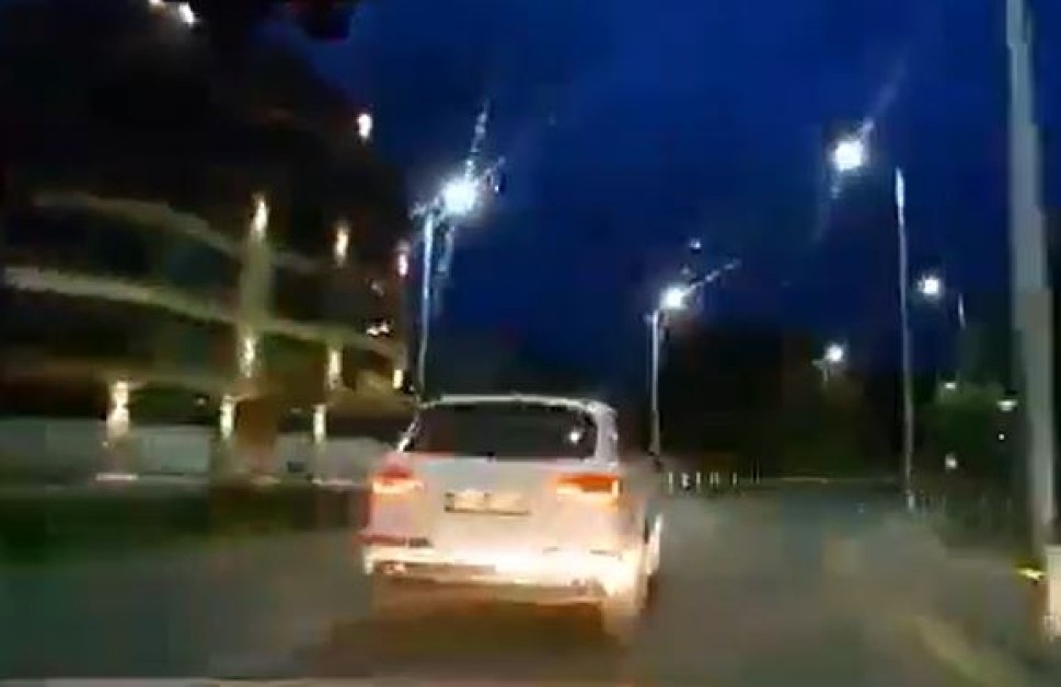 Водач на джип засича умишлено шофьор в Пловдив, минава на червено  ВИДЕО