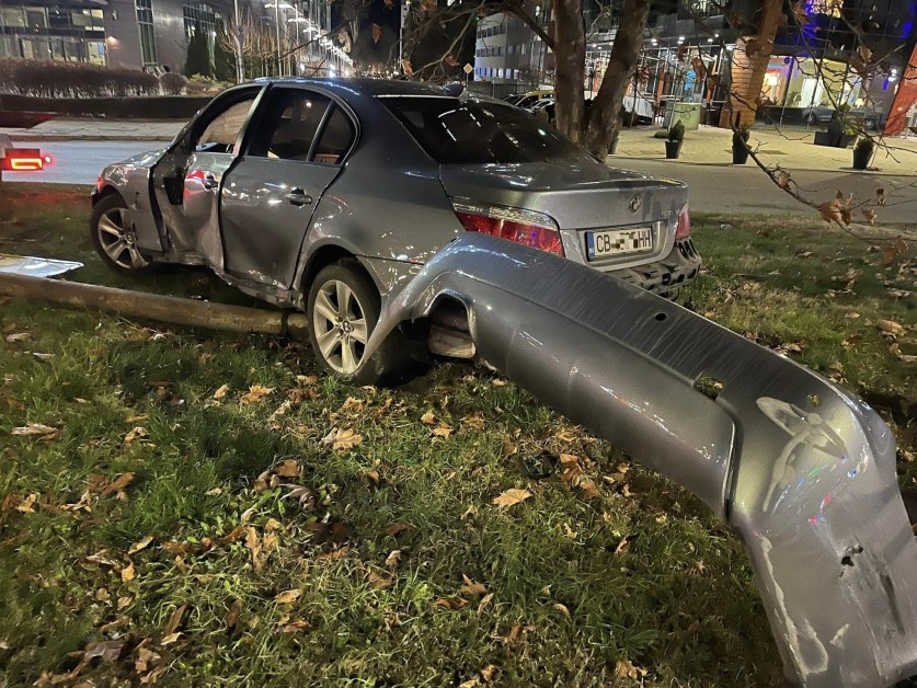 Катастрофа между два автомобила е станала снощи в София. Инцидентът