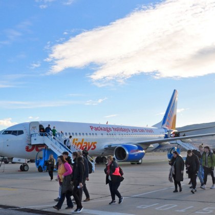 Първият чартърен полет за зимния сезон кацна на летище Пловдив