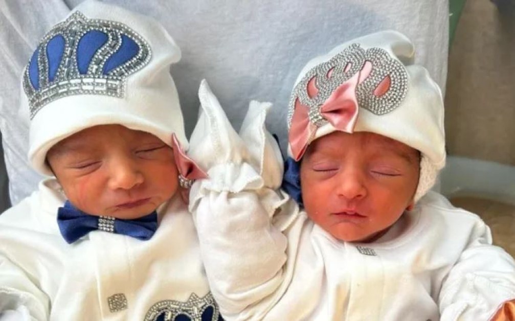 Близнаци изненадаха родителите си, ще имат различни рождени дни