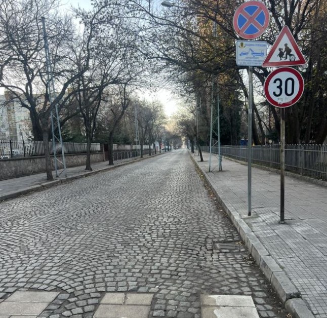 Пуста улица в Пловдив разпали дискусия в мрежата