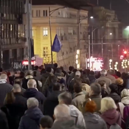 И тази вечер центърът на Белград беше блокиран от протест