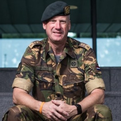Главнокомандващият на нидерландската армия Мартин Вайнен който се пенсионира на
