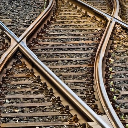 Влак прегази мъж край гарата в Ямбол съобщиха от полицията Сигналът