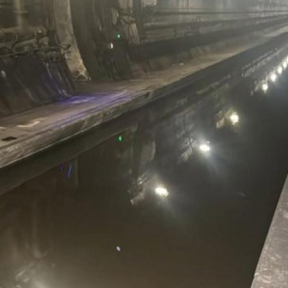 Най малко 14 влака Eurostar бяха отменени в събота след наводнение