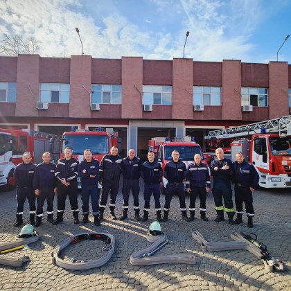 Пловдивските огнеборци от първа смяна поеха първото дежурство за новата