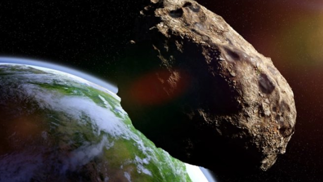 5 астероида летят към Земята наведнъж - един от тях е потенциално опасен