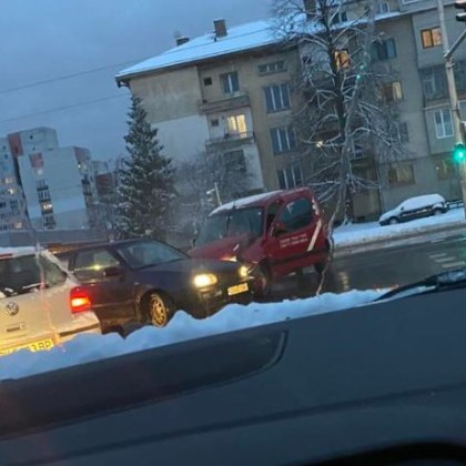 Катастрофа е станала рано тази сутрин в София Два автомобила