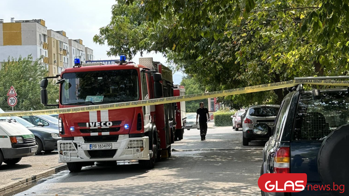 Пожар лумна в апартамент в Пловдив, жена е обгазена