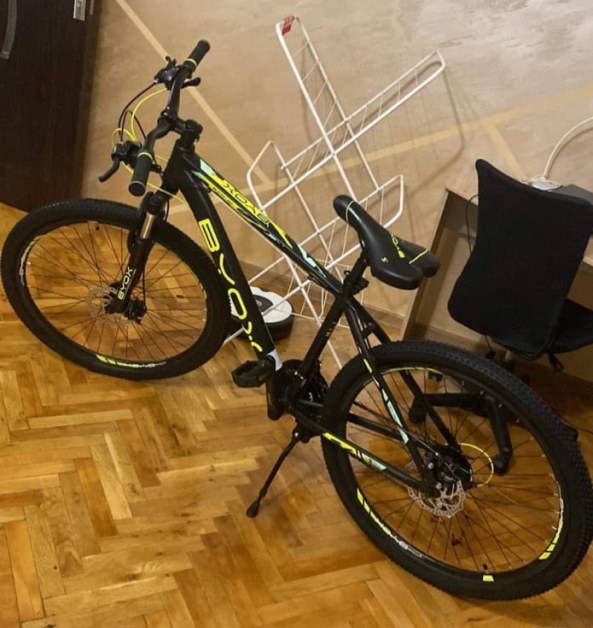 Велосипед е откраднат вчера в София. Колелото е било заключено