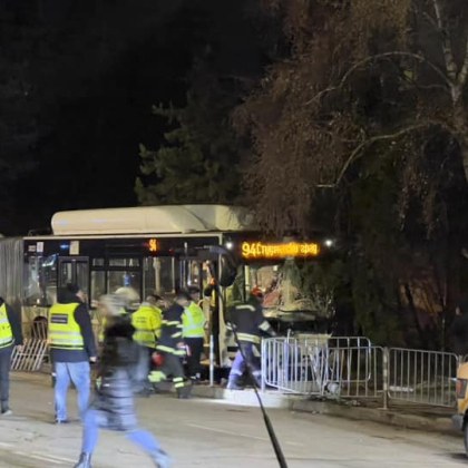 За тежка катастрофа с автобус от градския транспорт в София