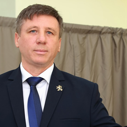 Депутат от