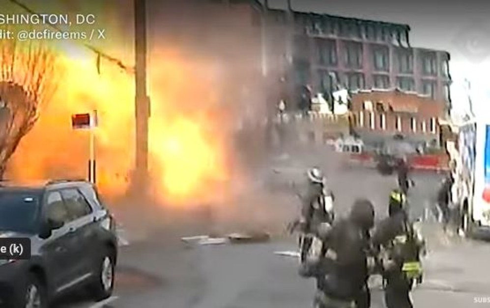Експлозия на газ срина сграда във Вашингтон  ВИДЕО