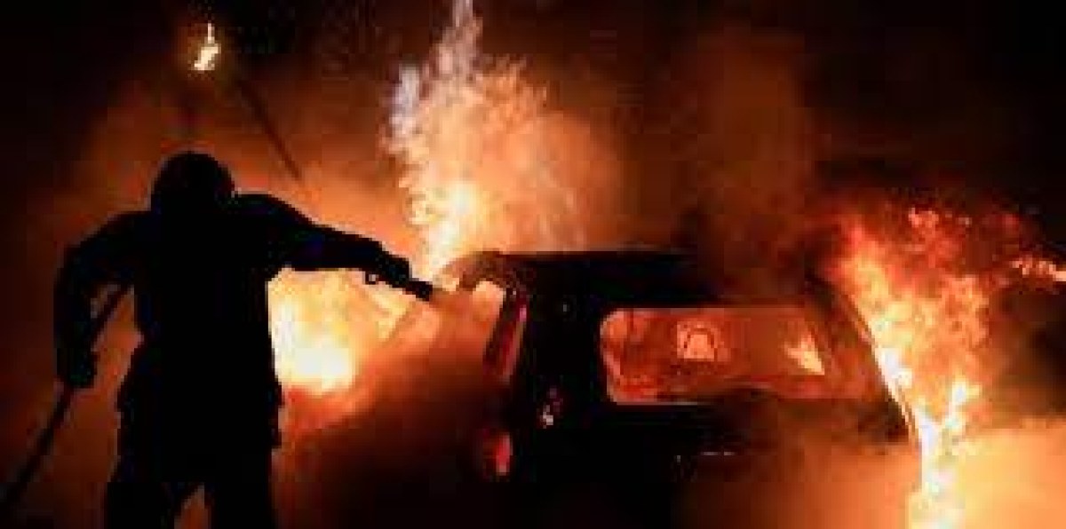 Мъж запали колата на съпругата си след скандал в Монтанско,