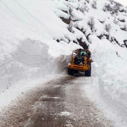 Снегът създаде проблеми и в съседна Турция Кадри в социалните