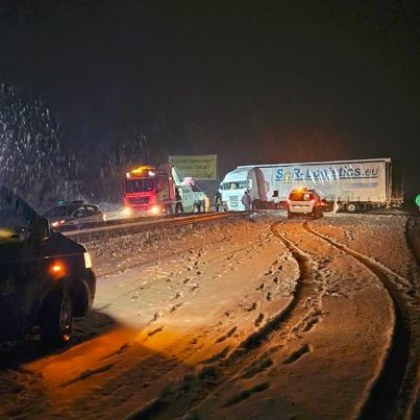 Шофьор от Босна и Херцеговина е управлявал камиона завъртял се