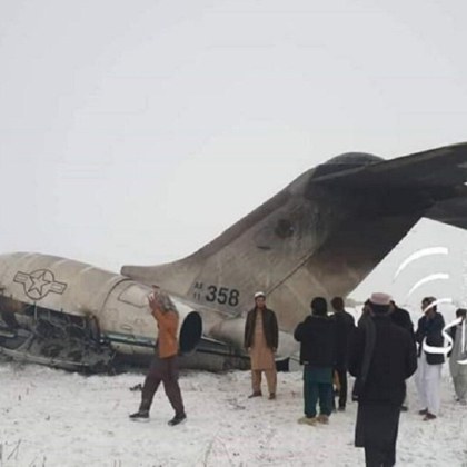 В Афганистан един от оцелелите при катастрофата на бизнес самолета