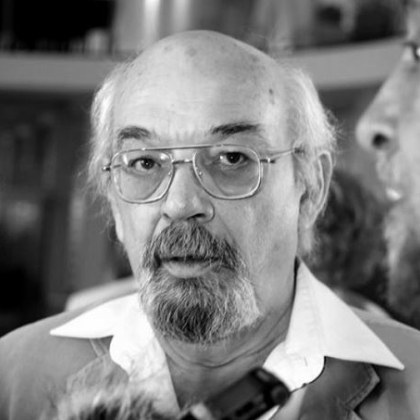На 73 годишна възраст почина писателят Христо Карастоянов Той си е