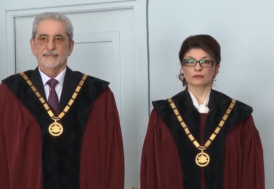 Десислава Атанасова и Борислав Белазелков официално станаха конституционни съдии. Двамата