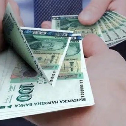 Кога имаме право на обезщетение от шест заплати при пенсиониране