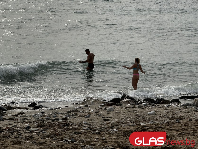 Снимка: Най-топлото място в Европа, където вече се къпят в морето СНИМКИ
